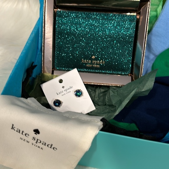 Kate Spade Festive Gift Box Set ♠️ - Picture 3 of 12